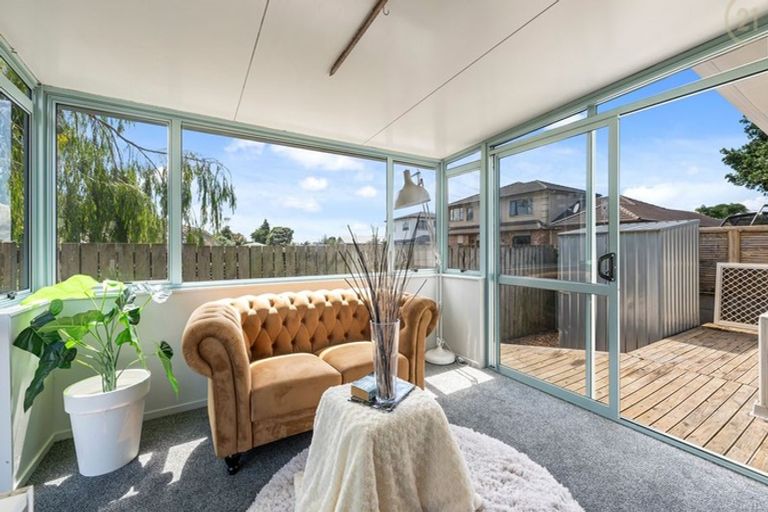 Photo of property in 2/3 Ganges Avenue, Mangere East, Auckland, 2024
