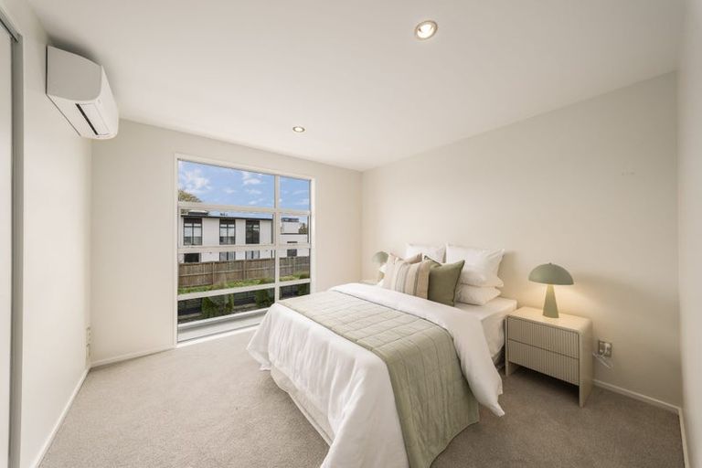 Photo of property in 72 Wai-iti Terrace, Bryndwr, Christchurch, 8052