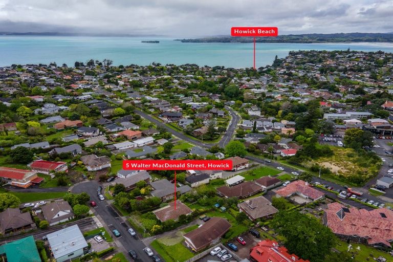 Photo of property in 5 Walter Macdonald Street, Howick, Auckland, 2014