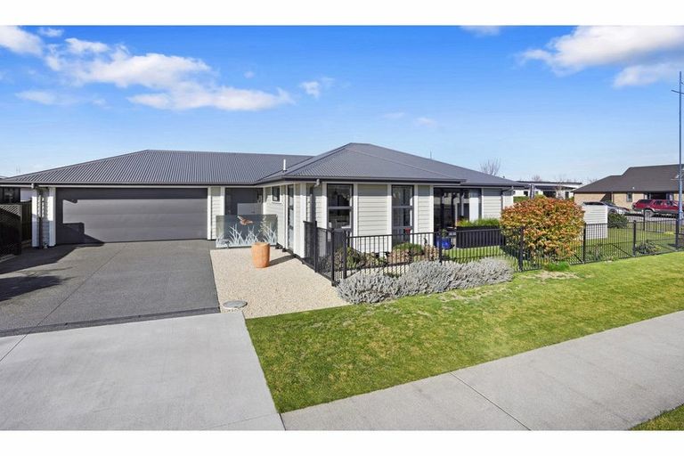 Photo of property in 24 Hodgkinson Road, Pegasus, 7612