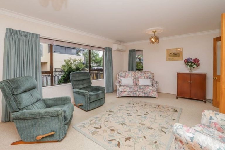 Photo of property in 12a Rimmington Drive, Hamilton Lake, Hamilton, 3204