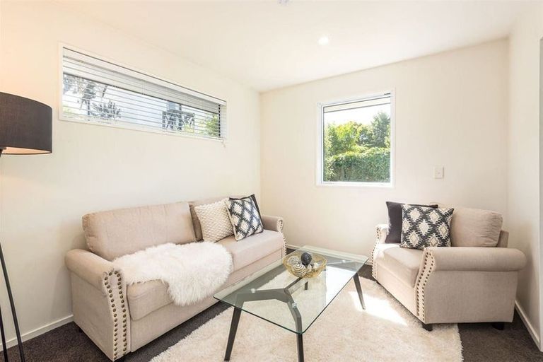Photo of property in 211a Springfield Road, St Albans, Christchurch, 8014