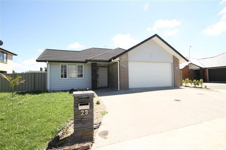 Photo of property in 23 Erceg Way, Rosehill, Papakura, 2113