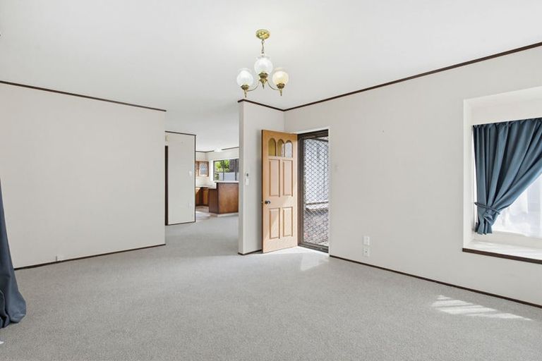 Photo of property in 2a Civic Place, Waiuku, 2123