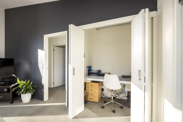 Photo of property in 576a Mangorei Road, Mangorei, New Plymouth, 4371