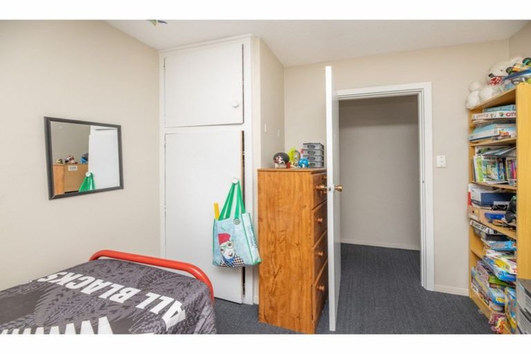 Photo of property in 1/41 Oldwood Street, Bishopdale, Christchurch, 8053
