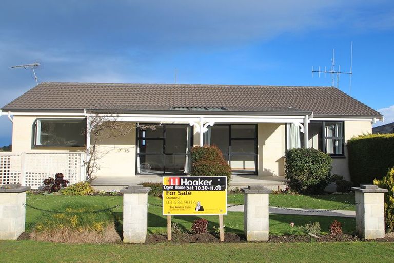 Photo of property in 22 Leven Street, South Hill, Oamaru, 9400