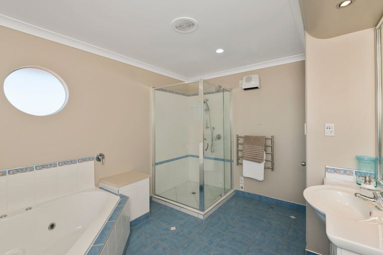 Photo of property in 7 Baldoyle Way, Casebrook, Christchurch, 8051