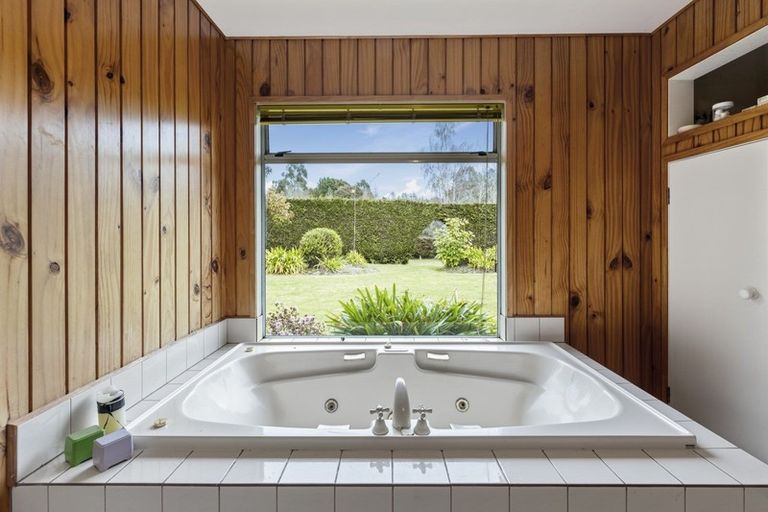 Photo of property in 93 Acacia Heights Drive, Acacia Bay, Taupo, 3385