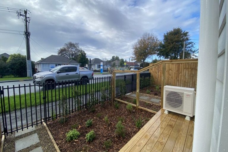 Photo of property in 588b Te Atatu Road, Te Atatu Peninsula, Auckland, 0610