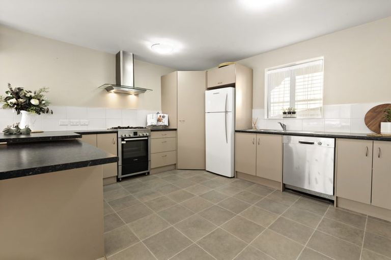 Photo of property in 101b Tauhinu Road, Miramar, Wellington, 6022