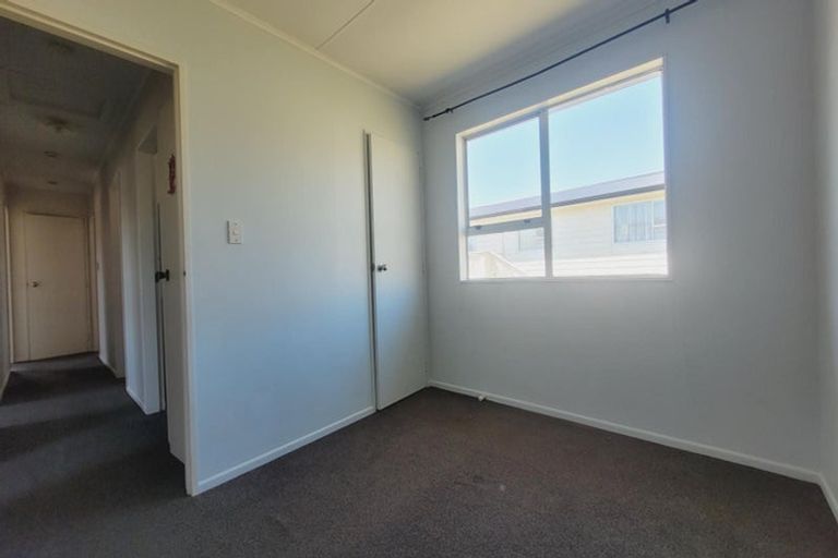 Photo of property in 139 Driver Crescent, Cannons Creek, Porirua, 5024