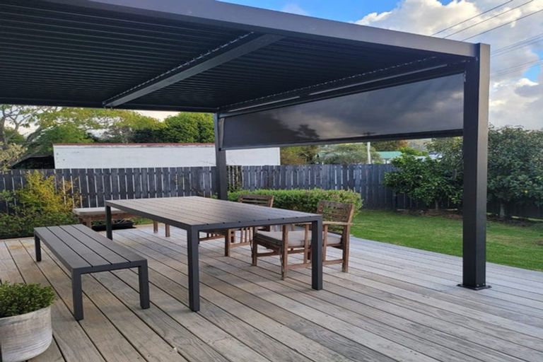 Photo of property in 158 Bruce Mclaren Road, Henderson, Auckland, 0612