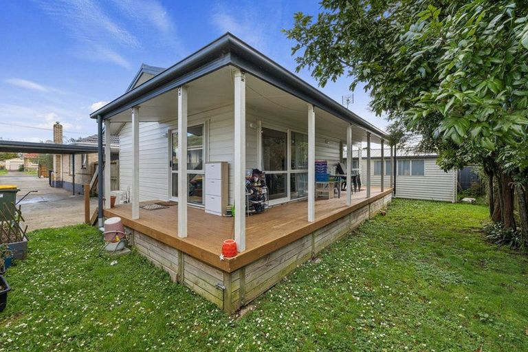 Photo of property in 19 Fyfe Avenue, Papatoetoe, Auckland, 2025