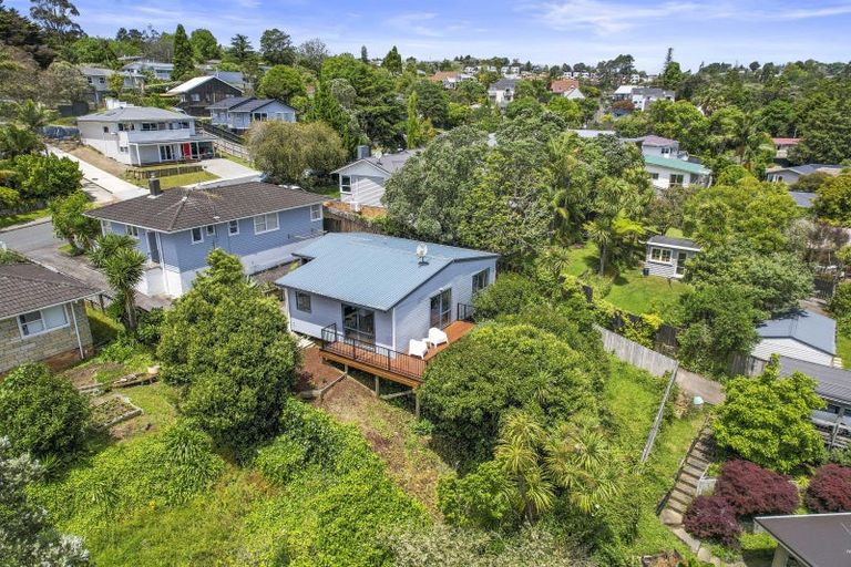 Photo of property in 77a Stott Avenue, Birkdale, Auckland, 0626