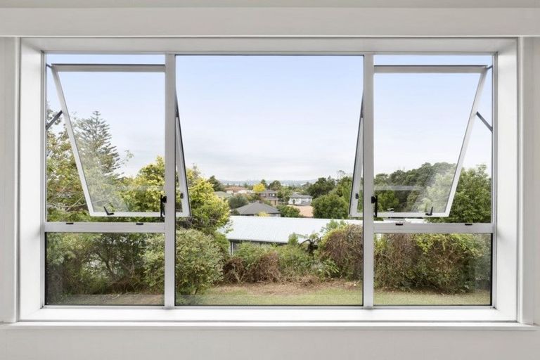 Photo of property in 5a Tirimoana Road, Te Atatu South, Auckland, 0602