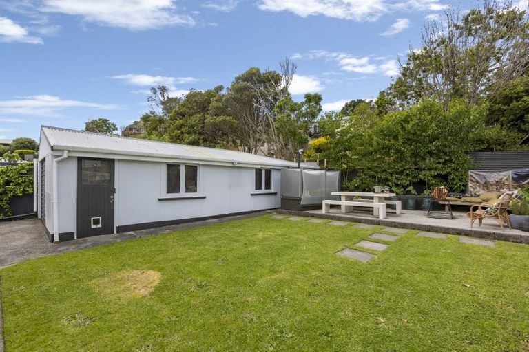 Photo of property in 14 Rosendale Avenue, Spotswood, New Plymouth, 4310