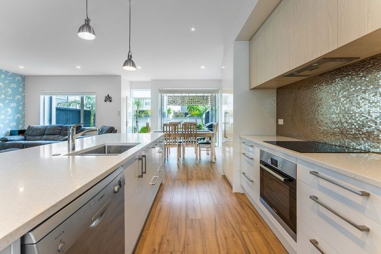 Photo of property in 15 Watermill Lane, Silverdale, 0932