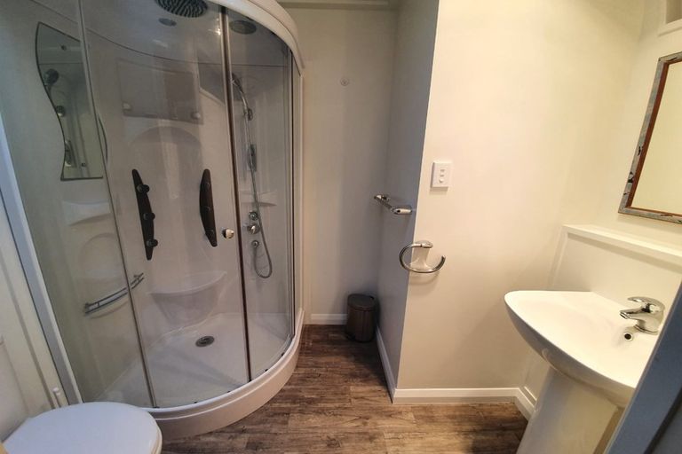 Photo of property in 184 Fitzherbert Avenue, West End, Palmerston North, 4410