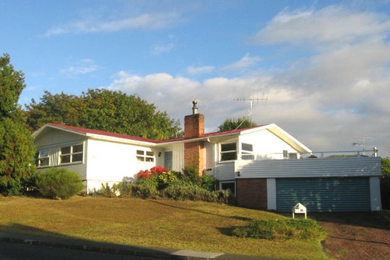 Photo of property in 58 Moore Street, Hillcrest, Auckland, 0627
