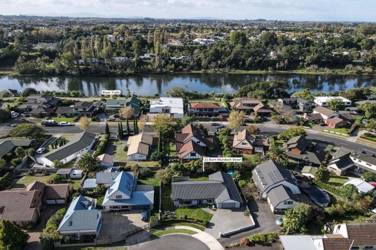 Photo of property in 21 Burn-murdoch Street, St Andrews, Hamilton, 3200