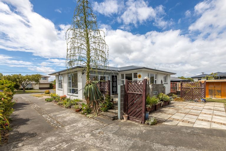 Photo of property in 7 Stretton Street, Bishopdale, Christchurch, 8053