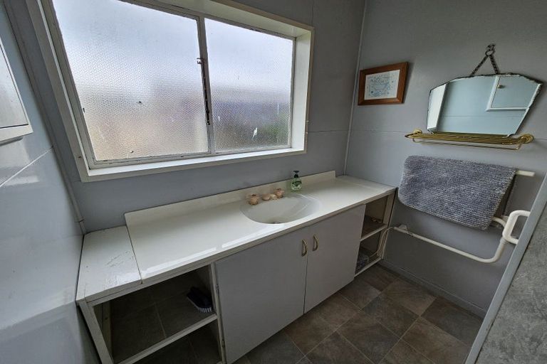 Photo of property in 9 Arthur Road, Owaka, 9585