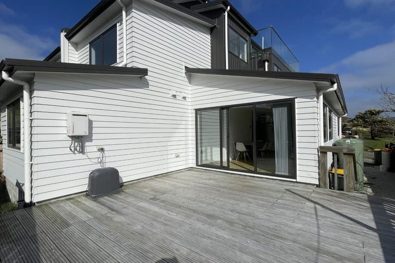 Photo of property in 59a Cedar Heights Avenue, Massey, Auckland, 0614
