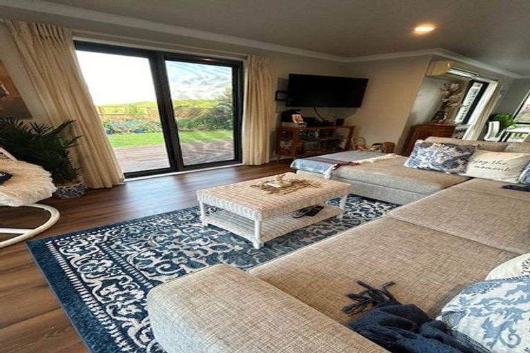 Photo of property in 286 Rehutai Road, Baylys Beach, Dargaville, 0377