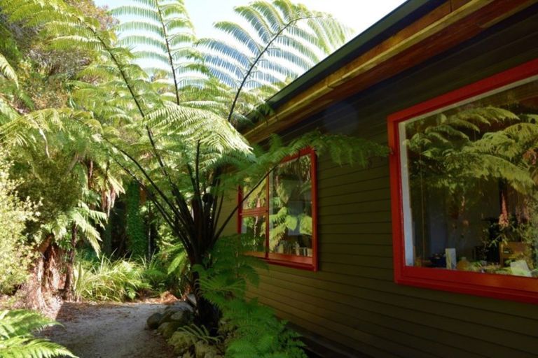 Photo of property in 107 South Terrace Road, Karamea, 7893