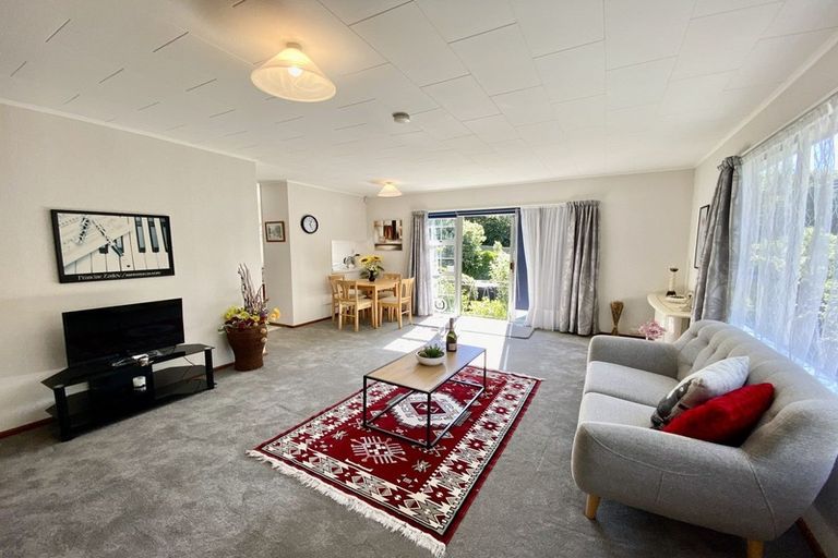 Photo of property in 12a Bell Street, Tawa, Wellington, 5028