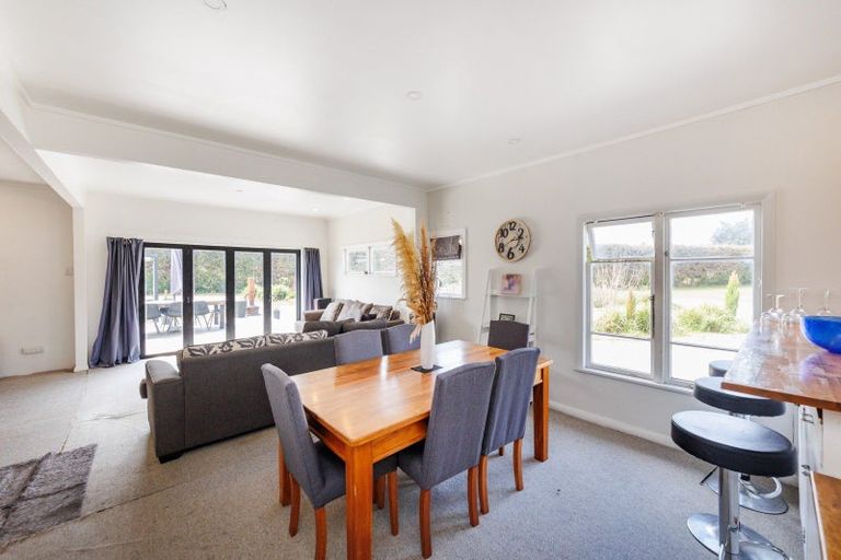 Photo of property in 17 Raumai Road, Bulls, 4894