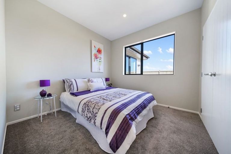 Photo of property in 3 Captain Rings Drive, Papakura, 2110