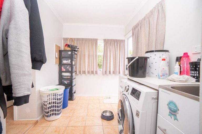 Photo of property in 12 Marne Street, Hokowhitu, Palmerston North, 4410