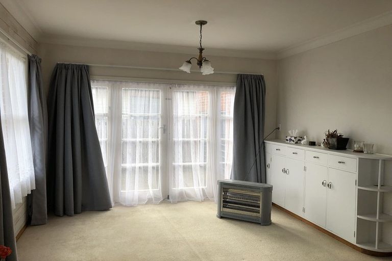 Photo of property in 22 Stanley Street, Levin, 5510