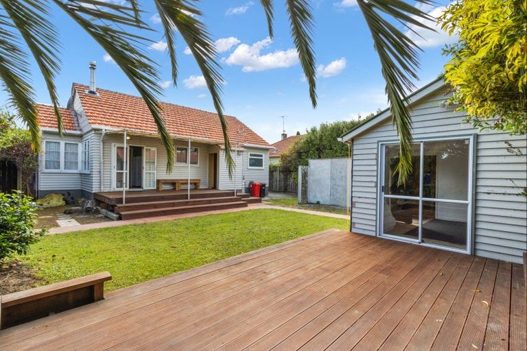 Photo of property in 27 Rutherford Road, Marewa, Napier, 4110