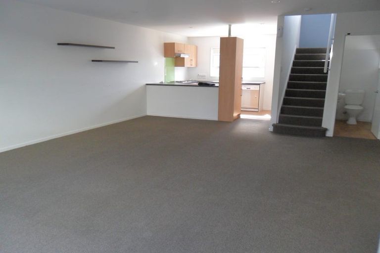 Photo of property in 2/75 Burke Street, Addington, Christchurch, 8024