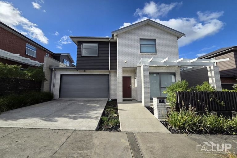 Photo of property in 7 Te Aho Matua Road, Hobsonville, Auckland, 0616