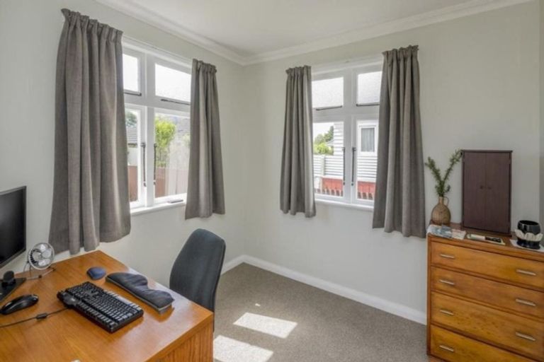 Photo of property in 12 Clark Street, Levin, 5510