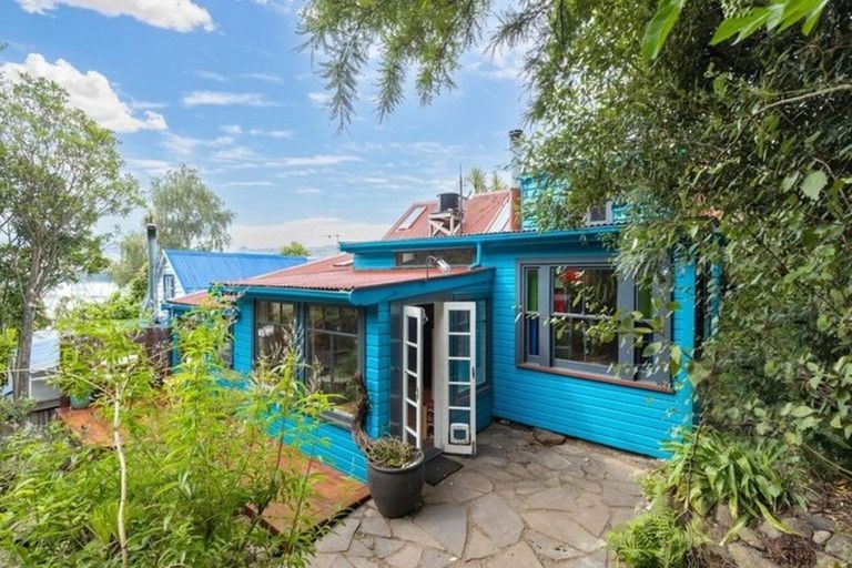 Photo of property in 38 Voelas Road, Lyttelton, 8082