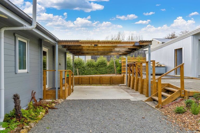 Photo of property in 21 Oxford Street, Waikari, 7420