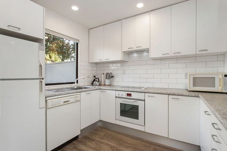 Photo of property in 2/45 Chester Street West, Christchurch Central, Christchurch, 8013