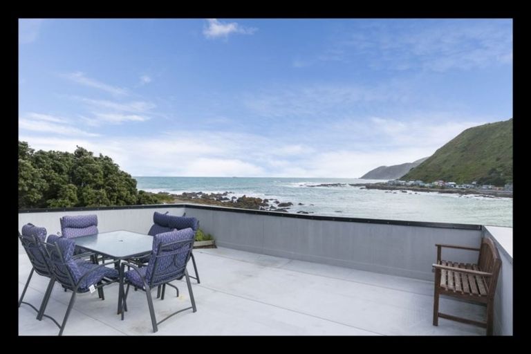 Photo of property in 12 Owhiro Bay Parade, Owhiro Bay, Wellington, 6023