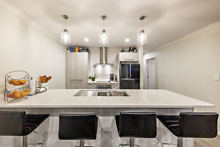 Photo of property in 16 Huamanu Street, Pukekohe, 2120