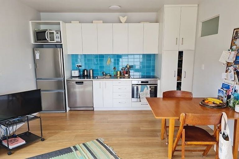 Photo of property in 11 Randolph Terrace, Lyttelton, 8082