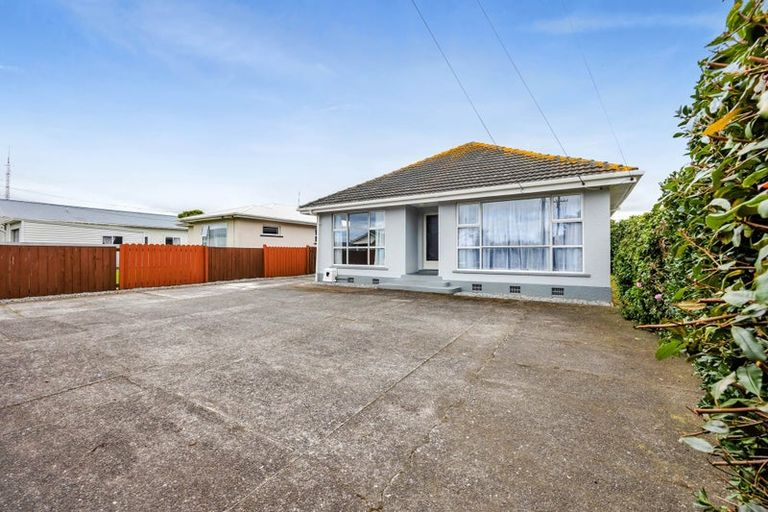 Photo of property in 18 Grey Street, Hawera, 4610