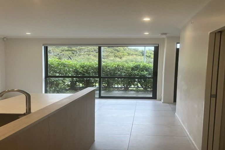 Photo of property in 39 Matairangi Avenue, Totara Heights, Auckland, 2105