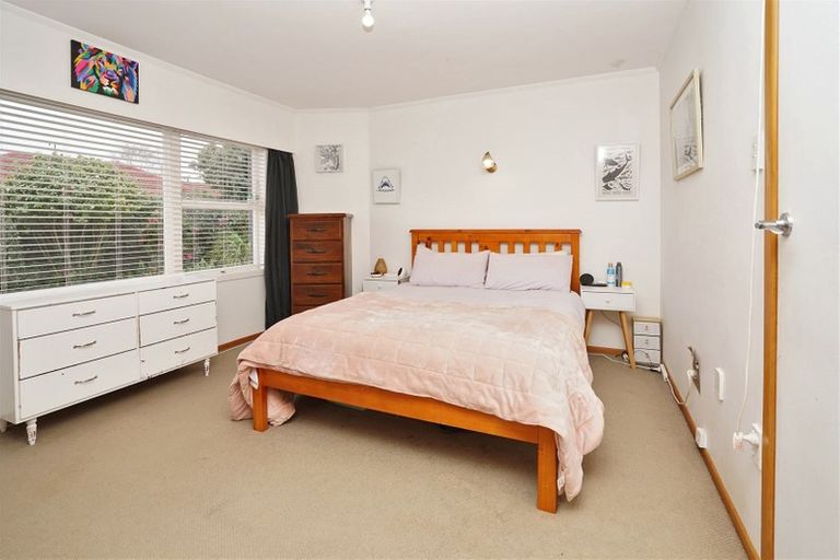 Photo of property in 30 Braid Road, St Andrews, Hamilton, 3200