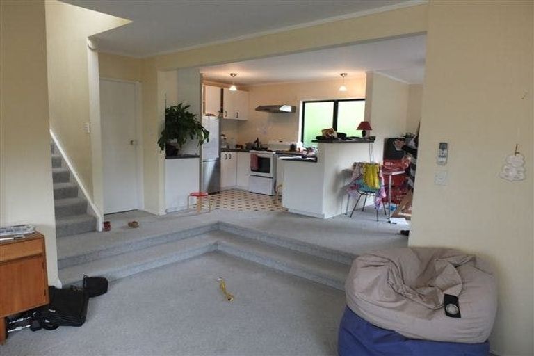 Photo of property in 113 Houghton Bay Road, Houghton Bay, Wellington, 6023