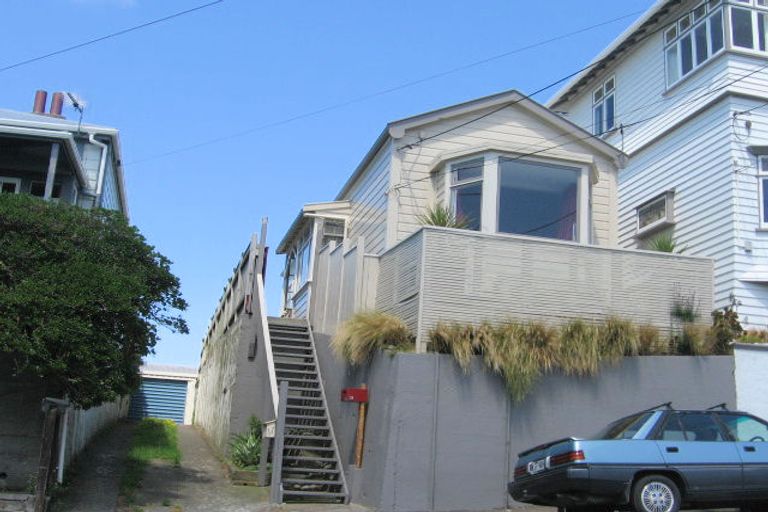 Photo of property in 13 Bidwill Street, Mount Cook, Wellington, 6021